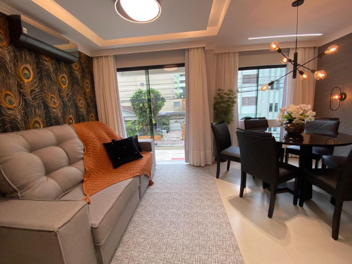Apartamento Aconchegante E Moderno No Centro De Balneário Camboriú Kültér fotó