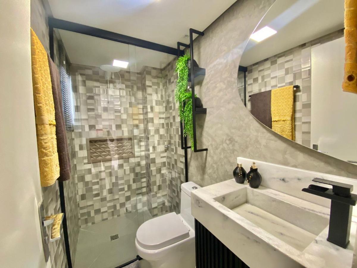 Apartamento Aconchegante E Moderno No Centro De Balneário Camboriú Kültér fotó