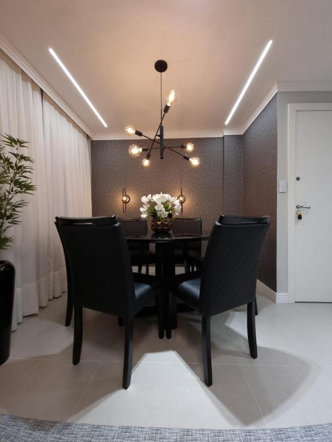Apartamento Aconchegante E Moderno No Centro De Balneário Camboriú Kültér fotó